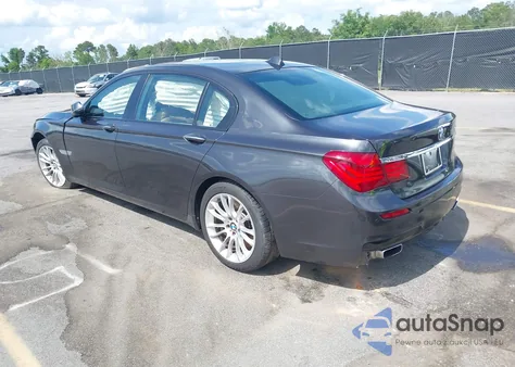 2015 BMW 750Li z USA, uszkodzony, nr VIN WBAYE8C55FD782482